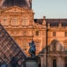 The view to the Louvere building behind the pyramid.